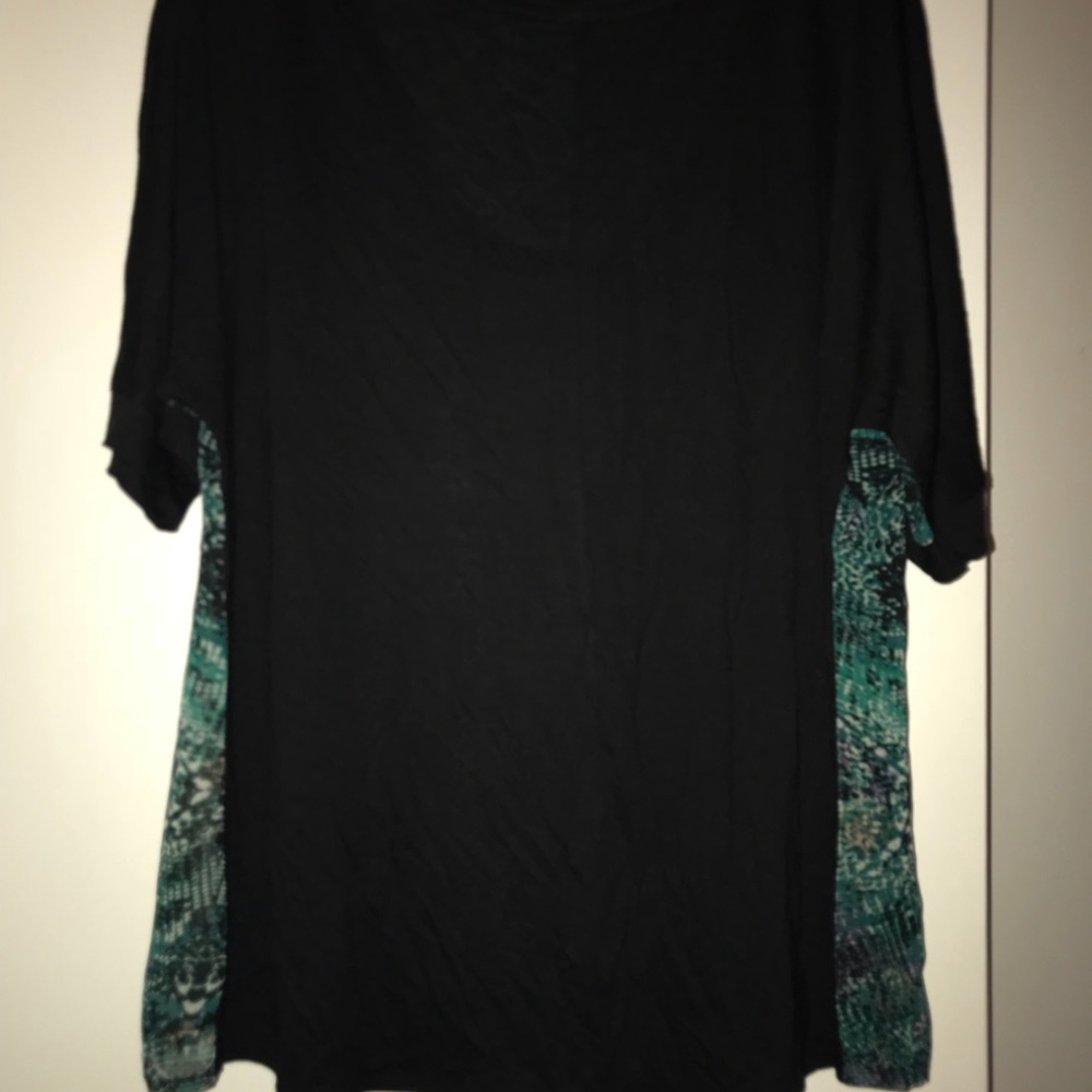 Shirt - Picture 2 of 3